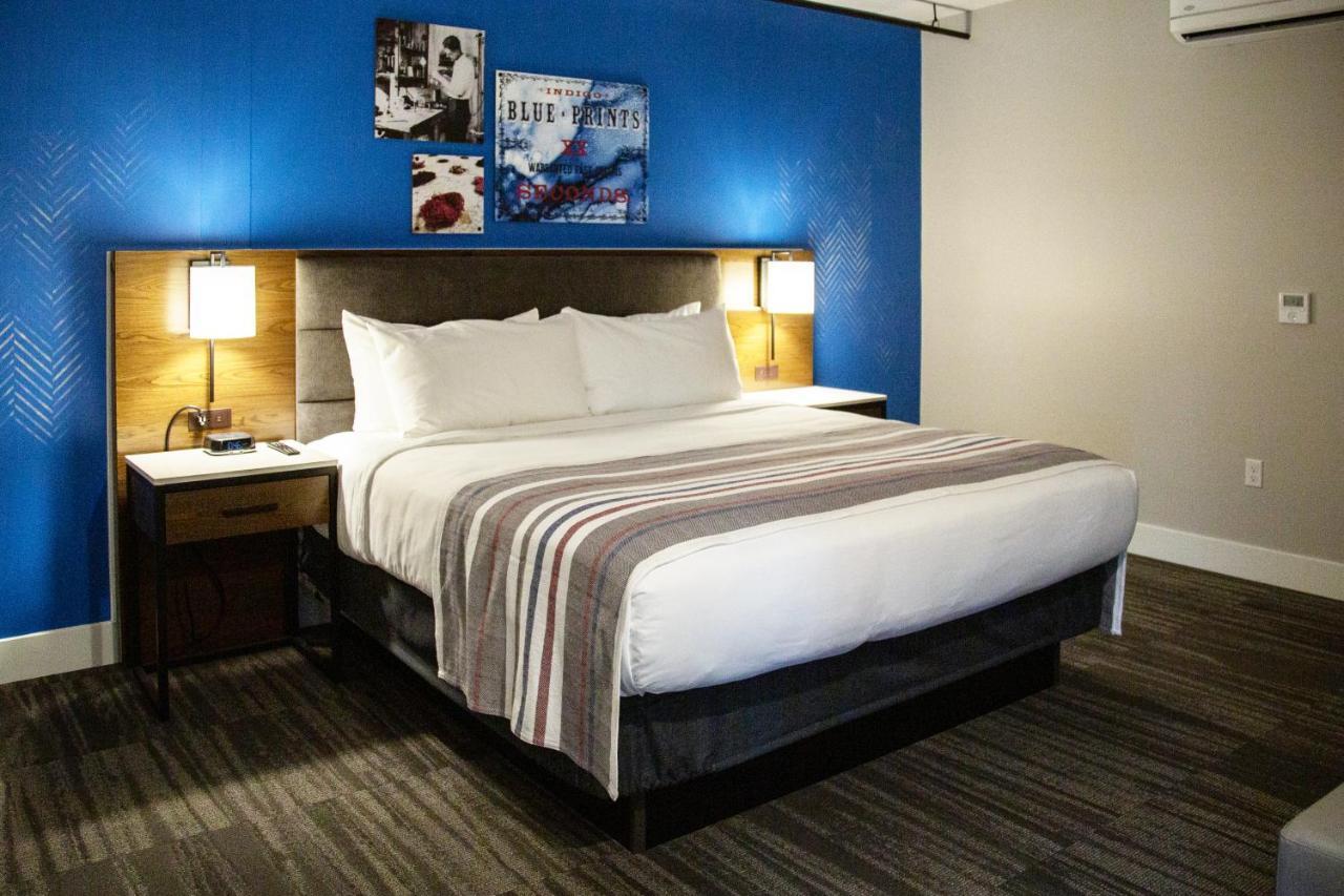 Hotel Millwright Amana Экстерьер фото