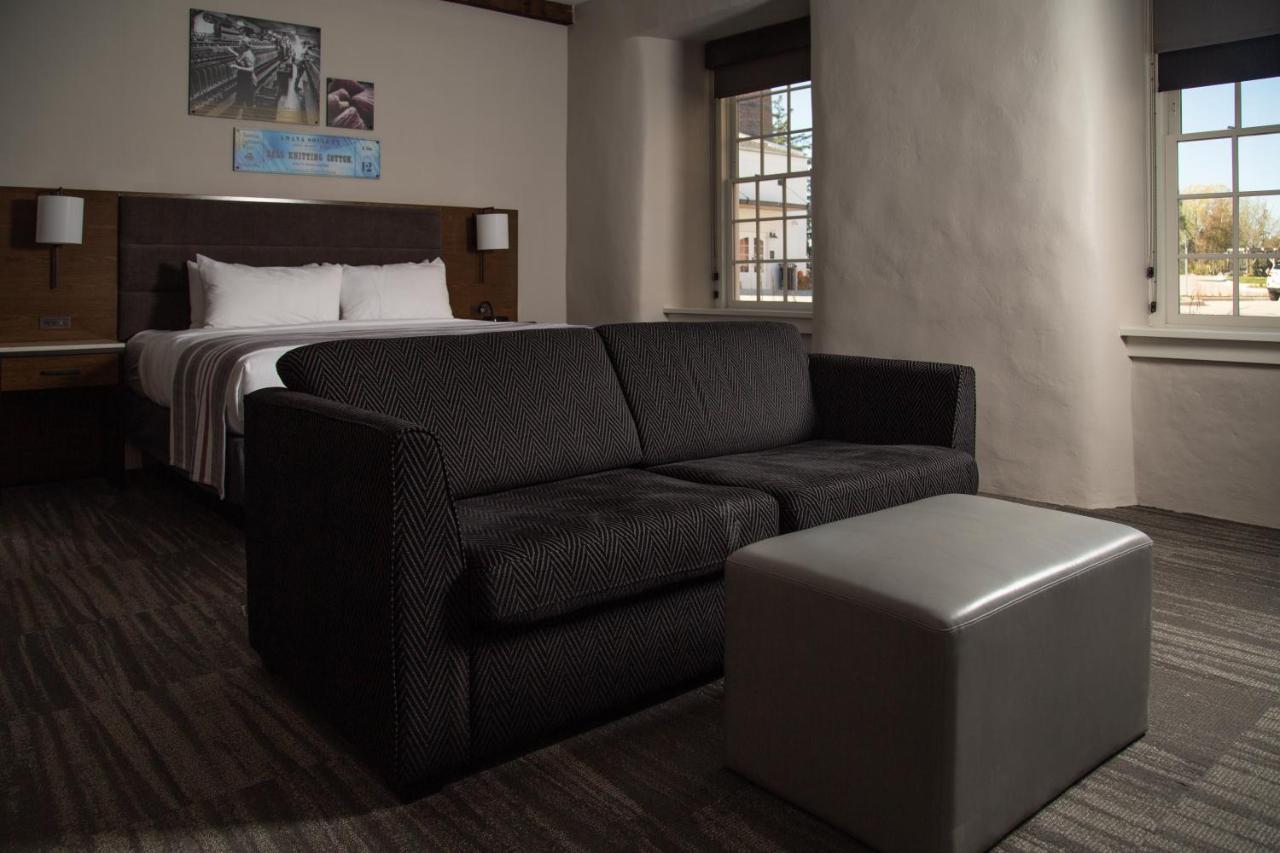 Hotel Millwright Amana Экстерьер фото